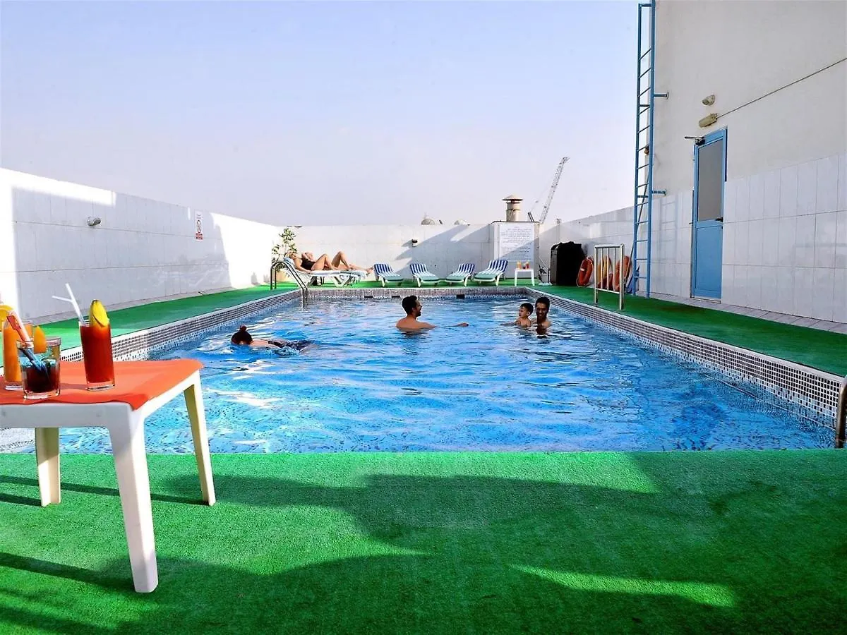 Signature Inn Hotel Deira contacts